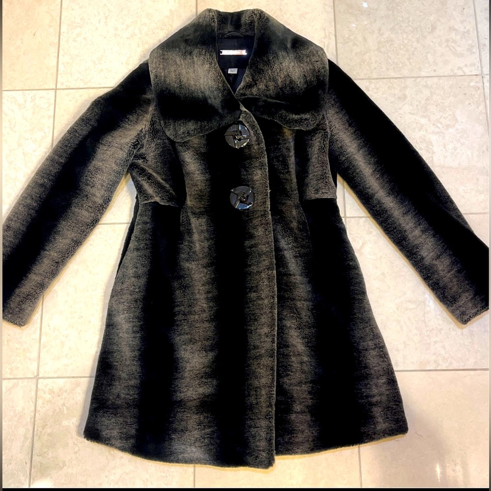 Johnston & Murphy ladies fake fur short coat
